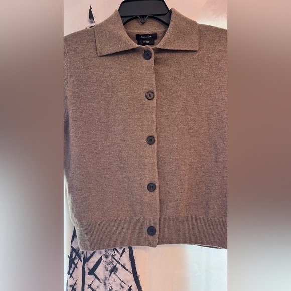 NWT MASSIMO DUTTI 100%WOOL CARDIGAN SIZE XS
🚨 FINAL PRICE NO OFFER ACCEPT - Picture 14 of 16